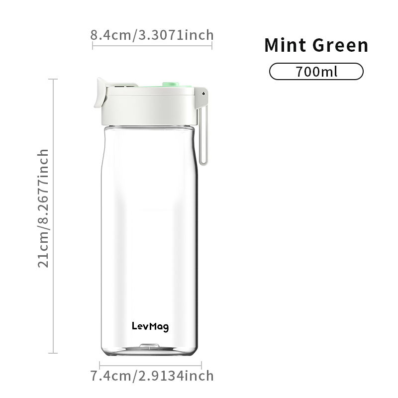 Drinking vessels&Empty bottle&Plastic cups